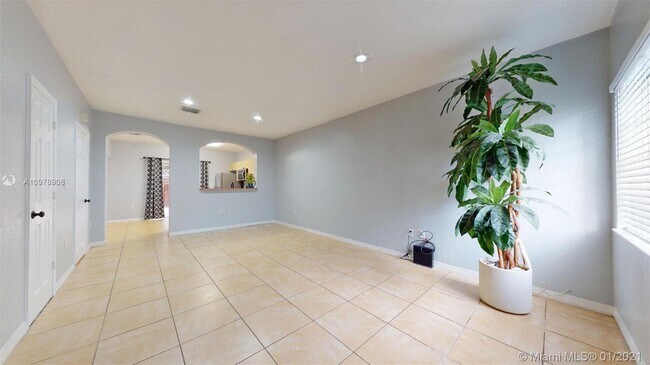Foto del edificio - 16914 SW 137th Pl