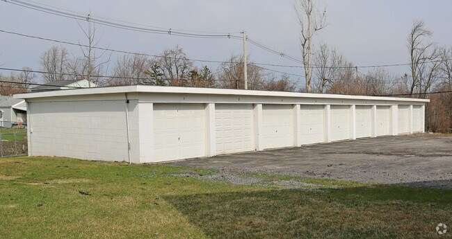 Building Photo - 834-880 Millersport Hwy