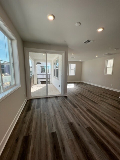 Building Photo - 3031 Tallahassee Ln