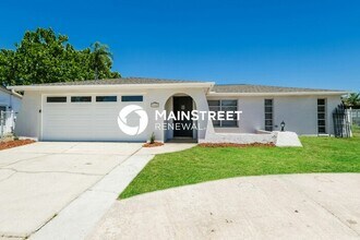 Building Photo - 9426 Legend Ln