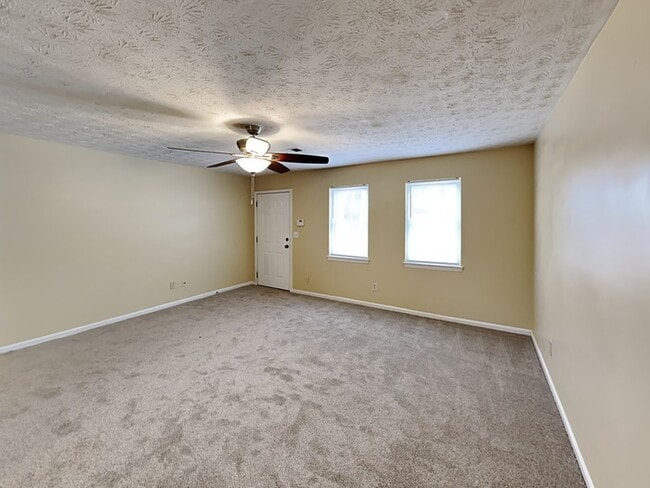Building Photo - 3599 Mansfield Ln