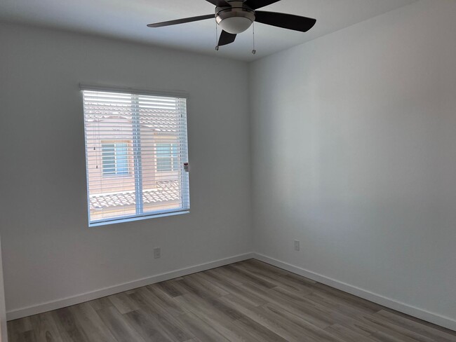 Building Photo - COMING SOON! TOWN HOME WITH COMMUNITY POOL...