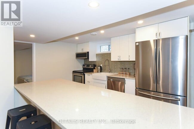 Photo du bâtiment - 2176 Lambeth Walk