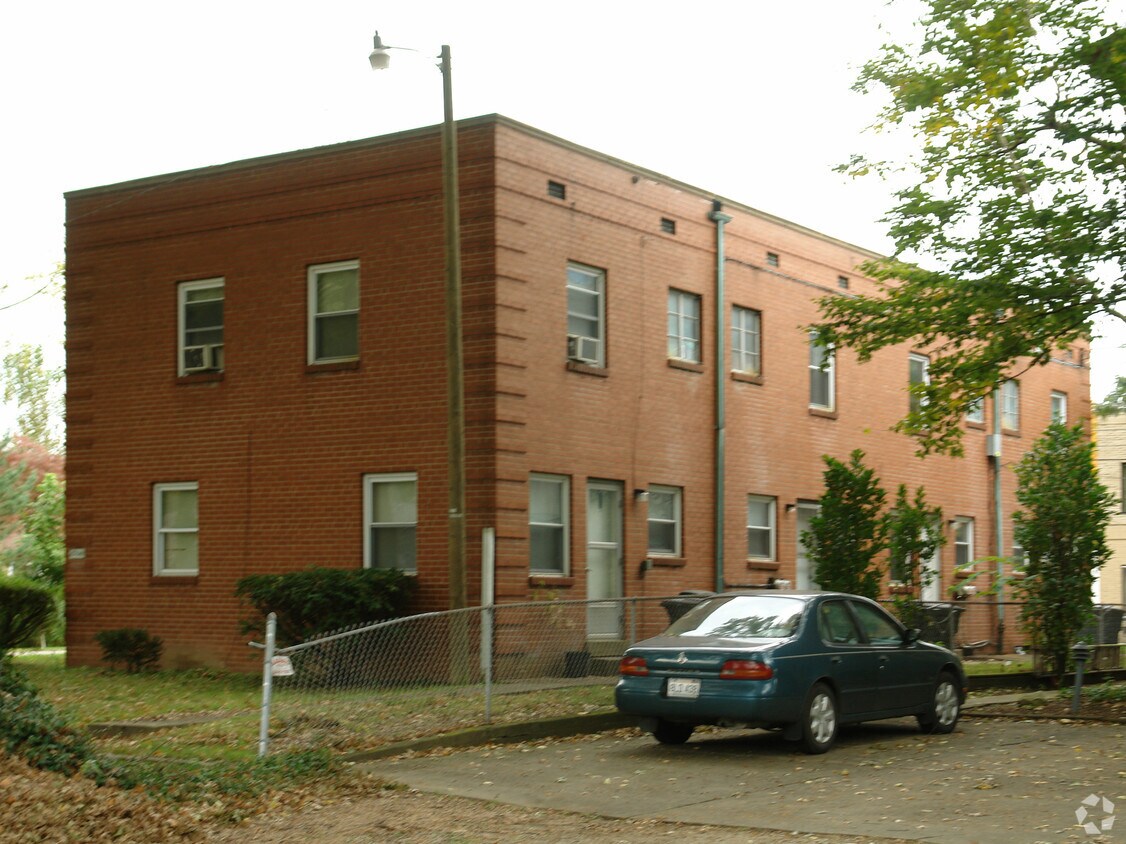 Building Photo - 4700 Venable Ave SE