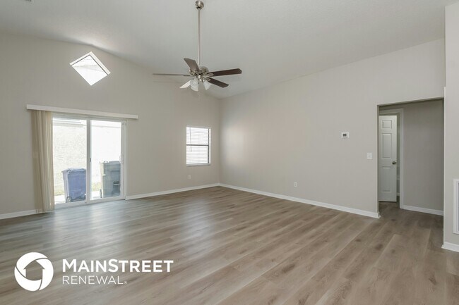 Building Photo - 13404 Laraway Dr