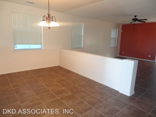 Building Photo - 3 br, 2 bath House - 5509 JIM CASTANEDA