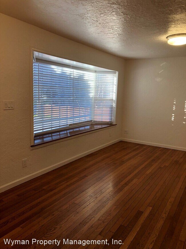 Foto del edificio - 2 br, 1 bath House - 6 Chelsea Avenue