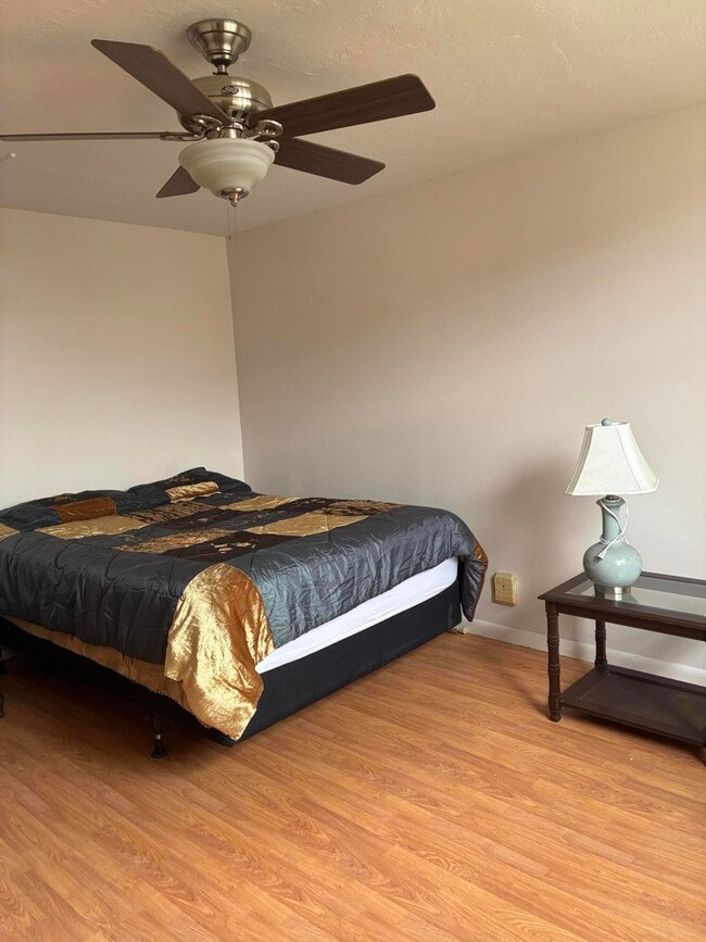 Foto del edificio - 2821 Somerset Dr