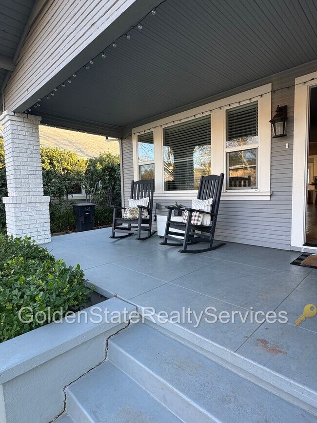 Foto del edificio - Pleasant St