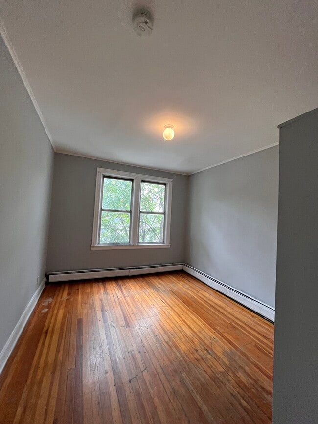 Living room - 68 Stegman St
