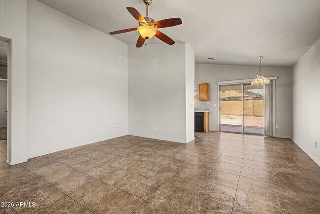 Foto del edificio - 8904 W Edgemont Ave