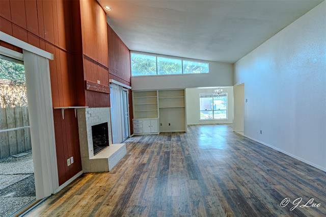 Foto del edificio - 7040 Briarmeadow Dr