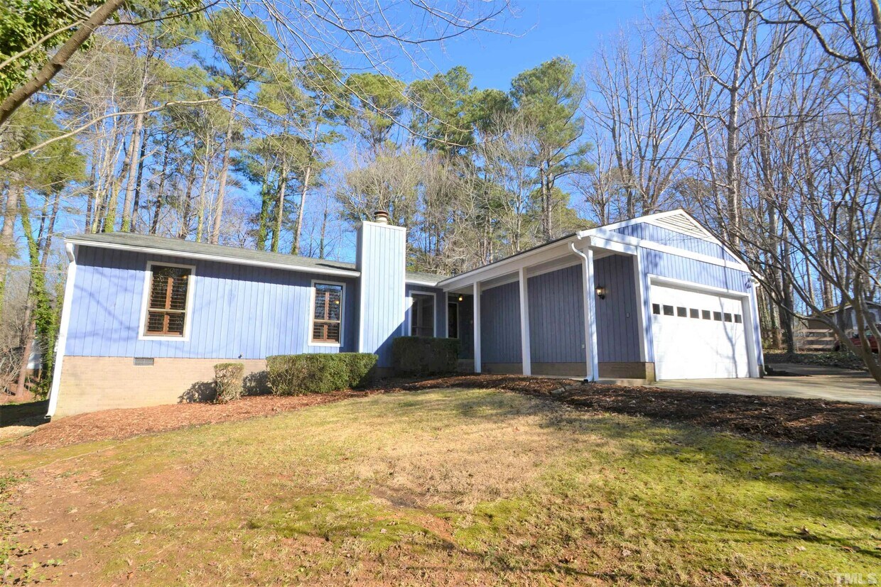 Primary Photo - 1704 Laughridge Dr