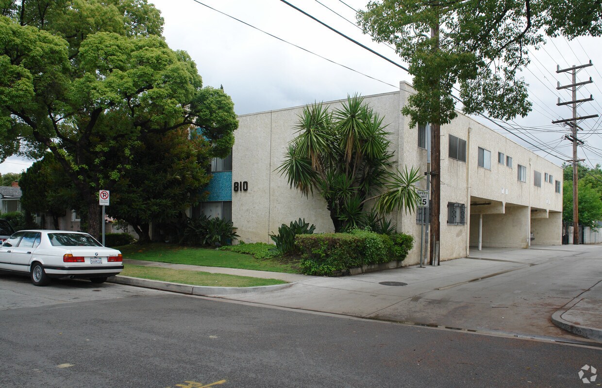 Foto principal - 810 Norton Ave