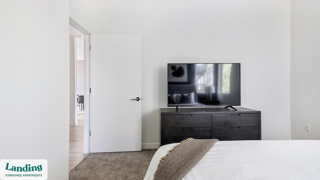 Foto del edificio - 10000 W Missouri Ave