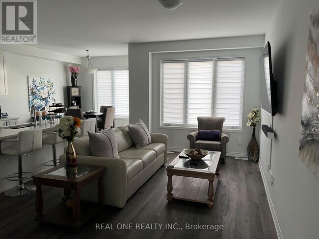 Building Photo - 62 Forestwalk St