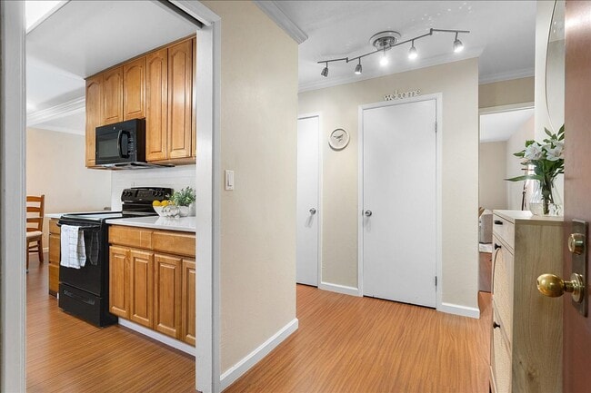 Foto del edificio - 1311 Webster St