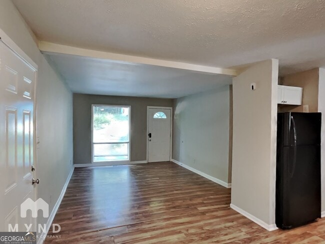 Building Photo - 502 Fairlane Cir NW