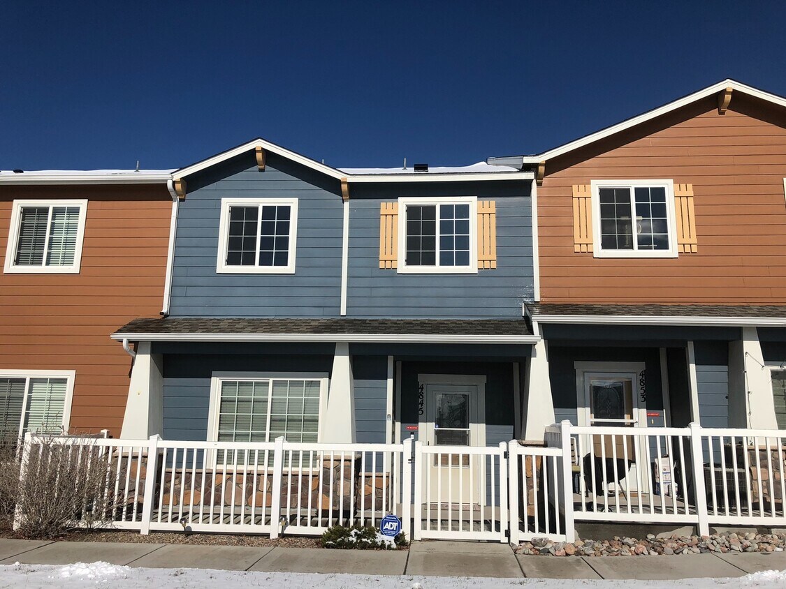Primary Photo - Soaring Eagles Townhome