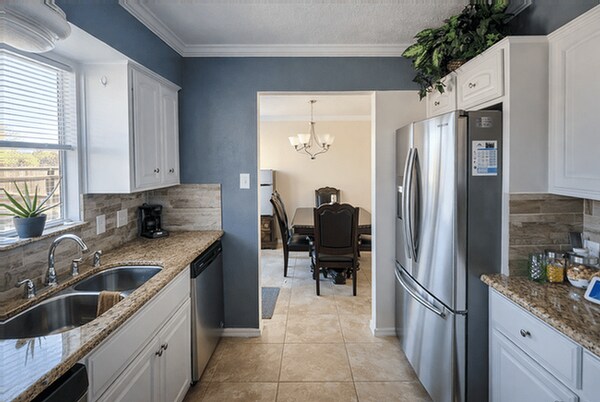 Foto del edificio - 8223 Swan Meadow Ln