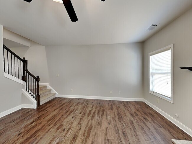 Building Photo - 1561 Cobblefield Cir