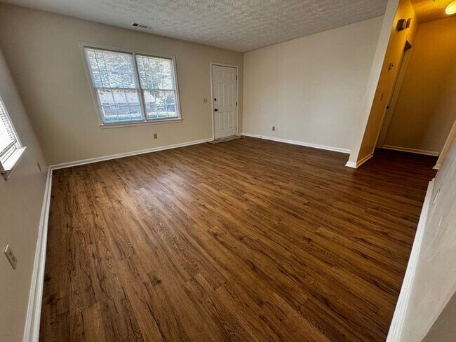 Foto del edificio - !!!WARNING: AVOID SCAMS CONFIRM RENTAL AT ...