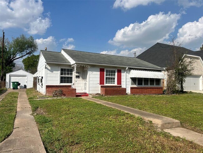 Foto del edificio - 4951 Culmore Dr