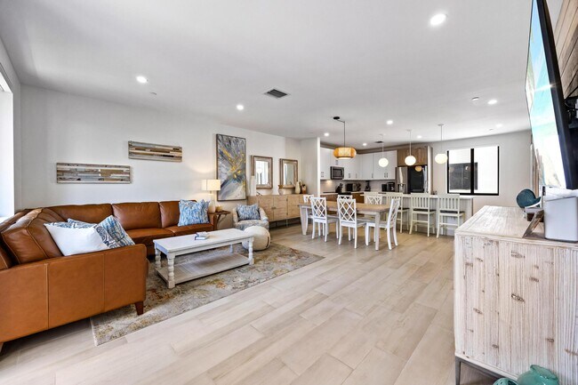 Photo - 428 SE 12th Ct Townhome