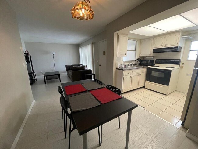 Foto del edificio - 1221 Drew St