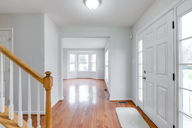 Foto del edificio - 10700 Hunton Station Ct, Glen Allen, VA 23059