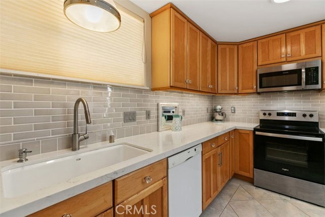 Building Photo - 436 Fernleaf Ave