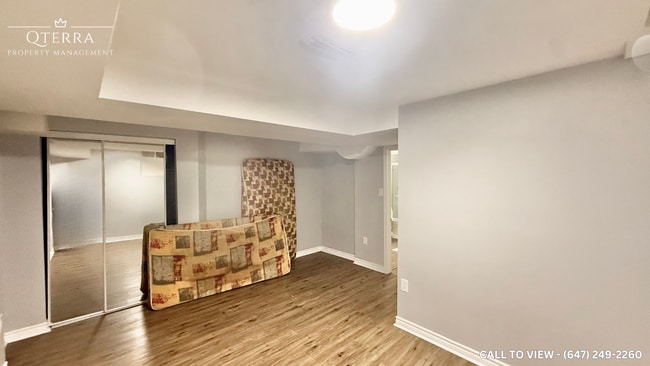 Building Photo - 68 Mossgrove Cres