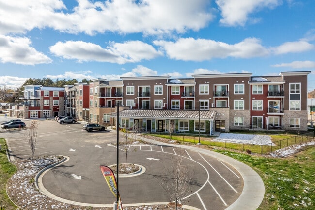 Building Photo - Main Street Apartments