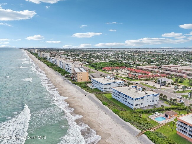 Building Photo - 2035 Jimmy Buffett Mem Hwy