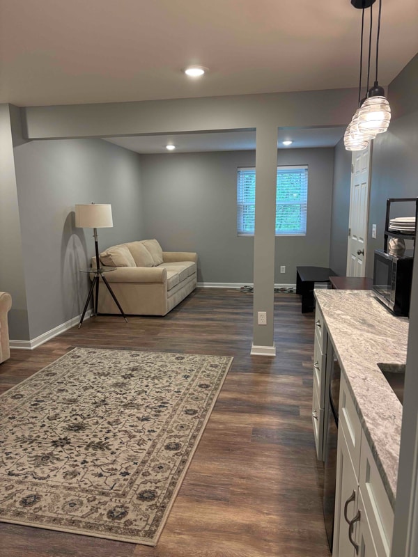 Building Photo - 9999 Cherryknoll Ct