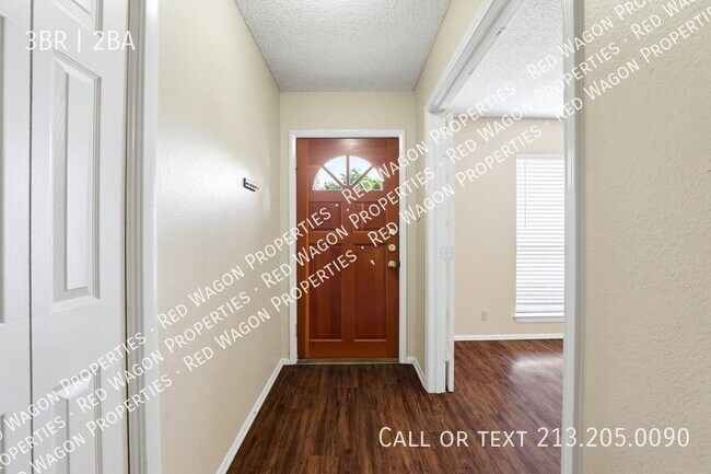 Foto del edificio - 15127 Elkton Dr