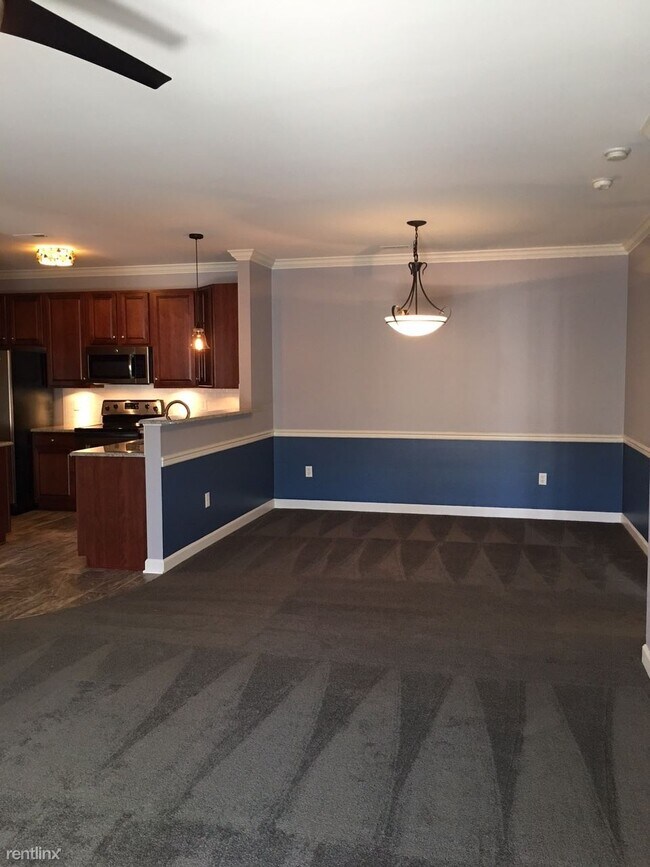 Building Photo - 11835 Ridgeway Park Dr