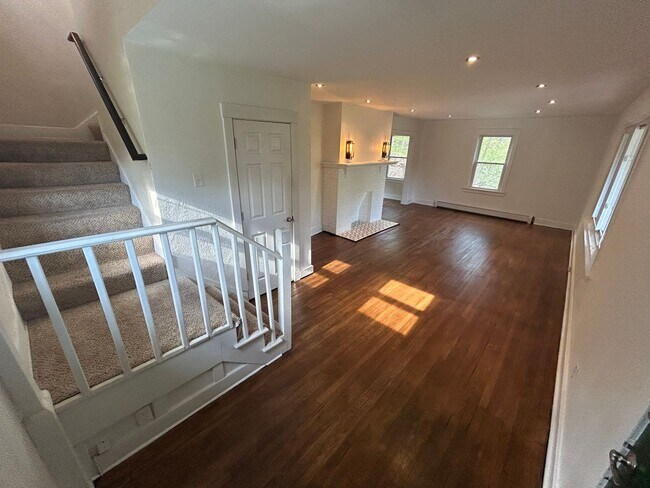 Foto del edificio - 8527 Westwood Rd