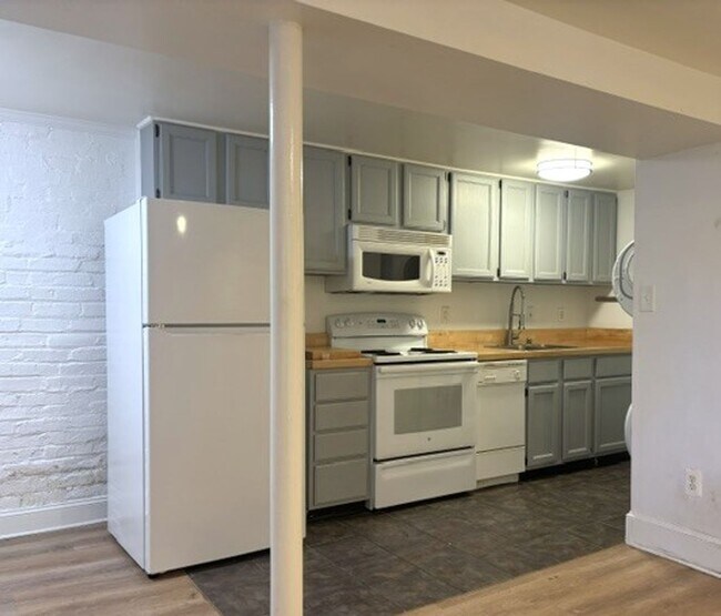 Photo - 711 14th St SE Townhome