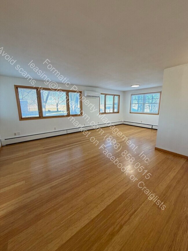 Building Photo - Pet Friendly - 3 Bed 2.5 Bath Charming Home in the Heart of Dacono with Small-Town Appeal