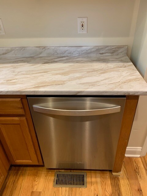 Building Photo - 493 Yonah Ave