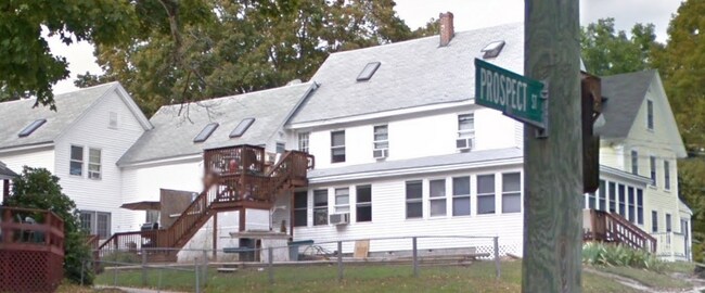 Left side of building - 11 Prospect St