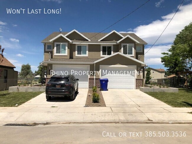 Building Photo - 3 Bedroom/2.5 Bathroom Townhome In Midvale
