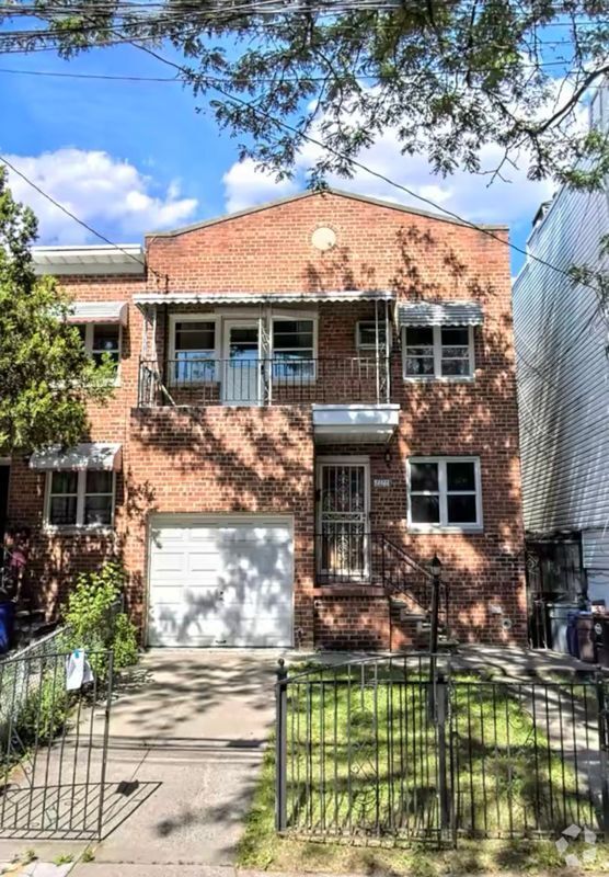 Building Photo - 4134 Wickham Ave