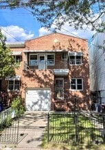 Building Photo - 4134 Wickham Ave