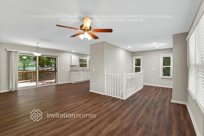 Foto del edificio - 2221 Gemway Dr