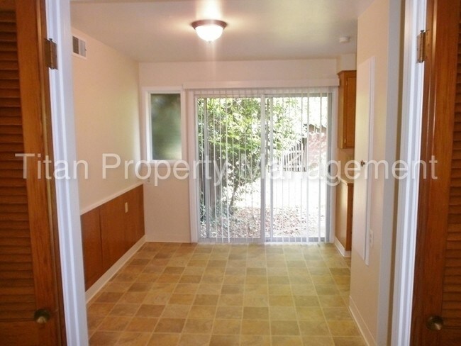 Foto del edificio - 5401 Dorset Way