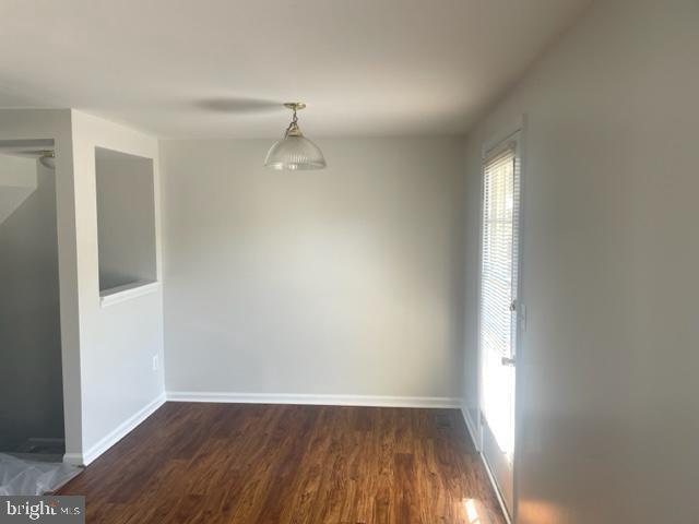 Foto del edificio - 409 Sedgwick Ct