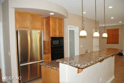 Building Photo - 387 Paseo Vista Cir