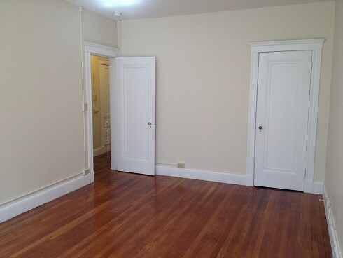 Building Photo - 205 Winthrop Rd